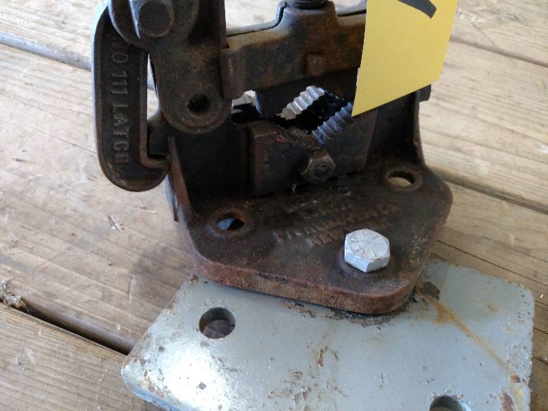 lot 41 image: Prentiss 1 12 Pipe Vise ...