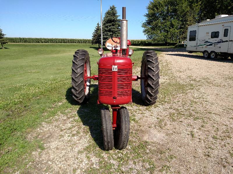 lot 3 image: 1949 Farmall C Tractor, Nice Tin, O...