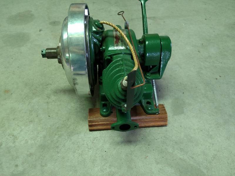 lot 7 image: 1935 Maytag Model 92 Gas Engine, 3...