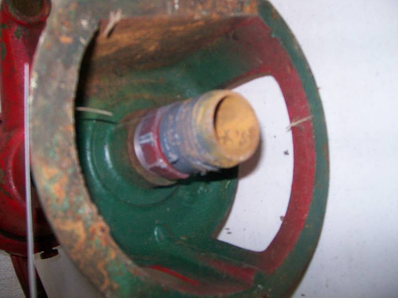 lot 11 image: Pitcher Pump