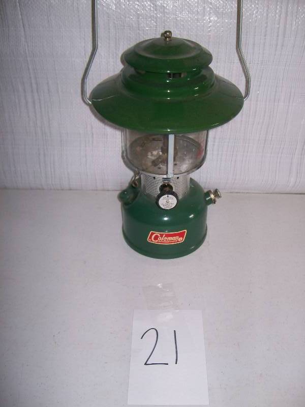 lot 21 image: Coleman lantern