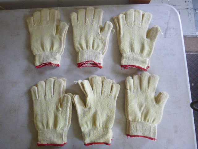 6 Pairs of Gloves