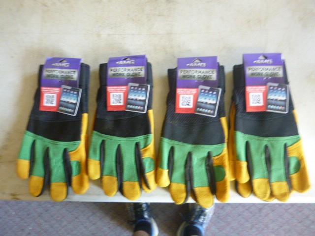 4 Pair of AMG Gloves