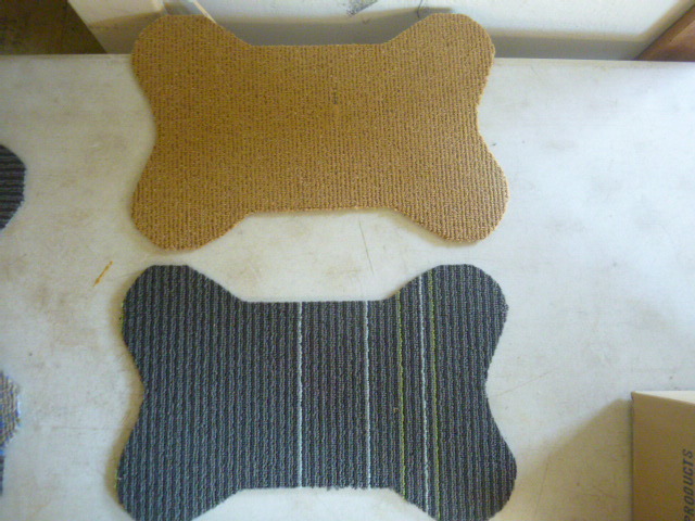 2 Pampered Pooch Food and Water Bowl Mats