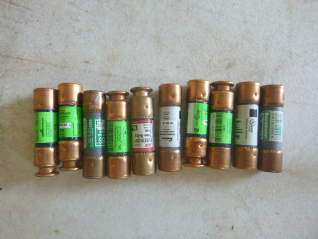 10 Fuses