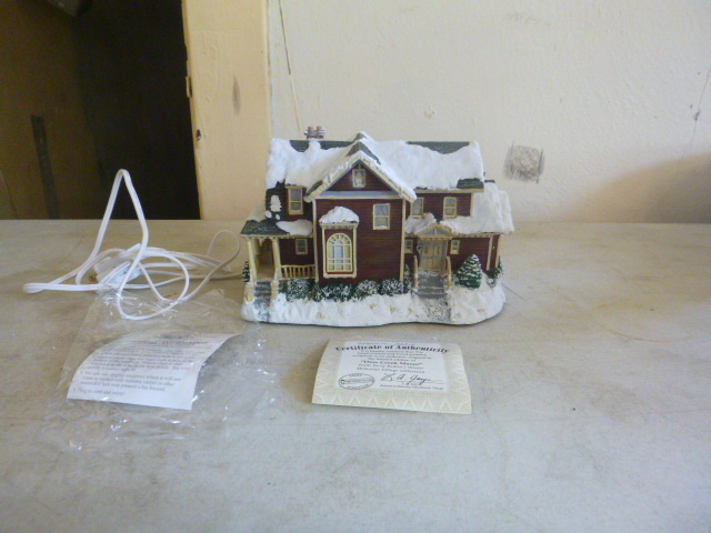 Hawthorne Village Deer Creek Manor Sculpture