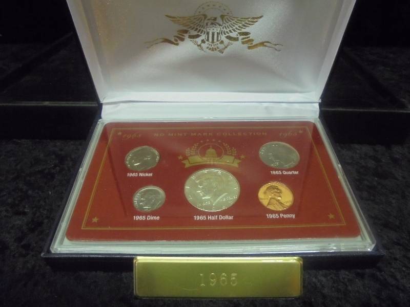 1965 No Mint Mark Collection in Display