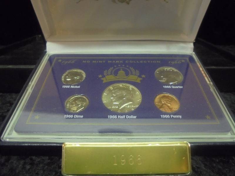 1966 No Mint Mark Collection in Display