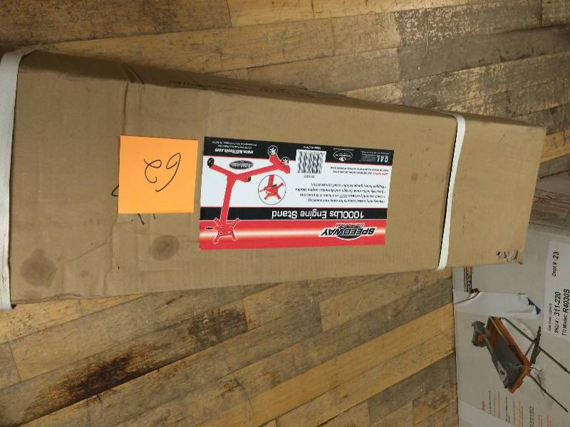 lot 62 image: Speedway Portable Engine Stand, 1000lbs New