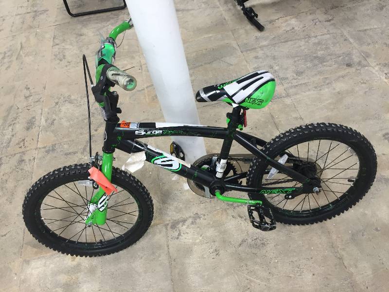 lot 77 image: 18 Nex Surge Boys BMX Bike BlackGreen