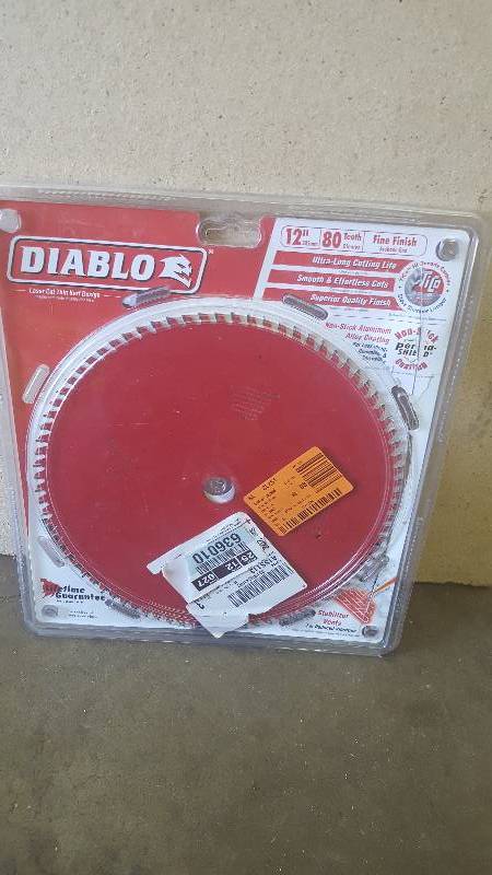 lot 22 image: Freud Diablo 12 Dia 80 Teeth Ti Carbide Saw Blade (D1280X