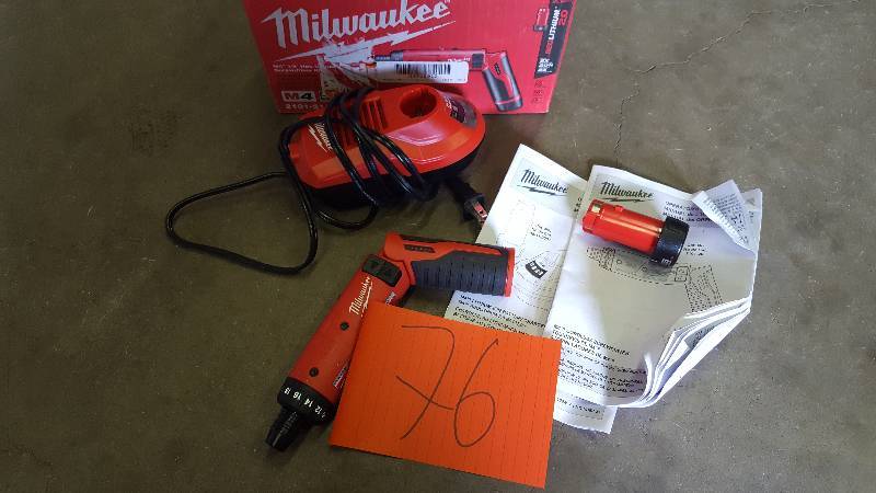 lot 76 image: Milwaukee 2101-22 M4 Screwdriver Kit