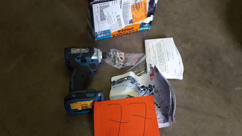 lot 77 image: Makita 18-Volt LXT Lithium-Ion Brushless 14 in. Cordless Quick-Shift Mode 3-Speed Impact Driver (Tool-Only)-XDT09Z