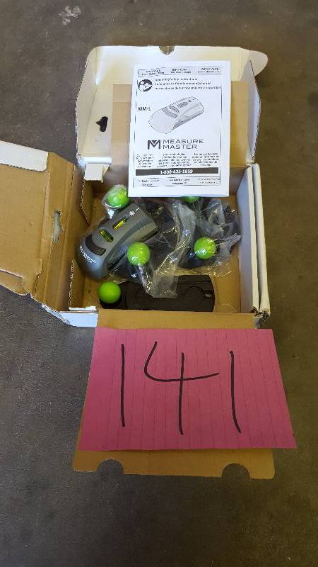 lot 141 image: Measure Master Line Level MM-L