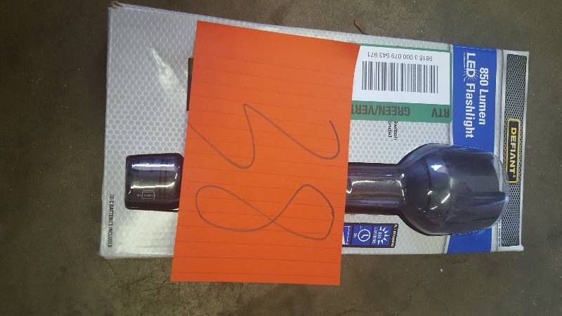lot 38 image: DEFIANT HD15BF01 850 LUMEN LED FLASHLIGHT