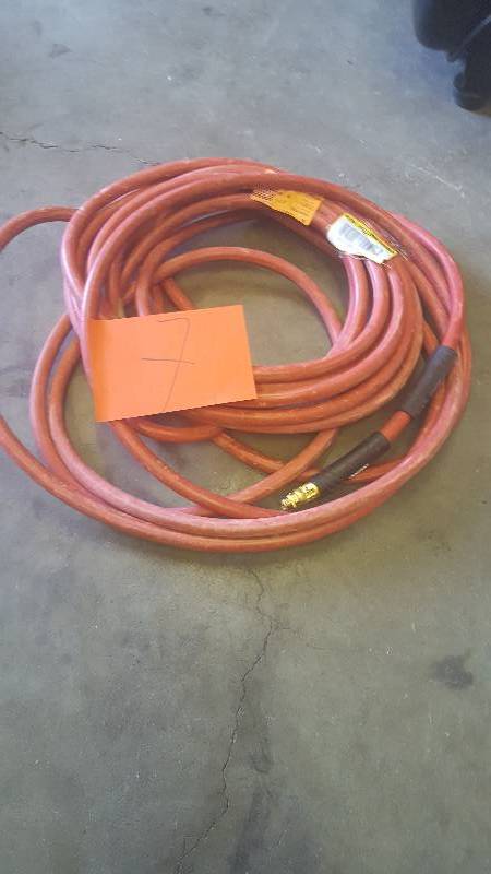 lot 7 image: Air Compressor Hose used