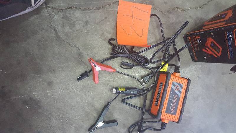 lot 43 image: Black and Decker 2 Amp Waterproof Battery Maintainer