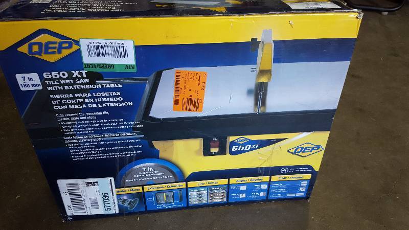 lot 86 image: QEP 34 HP Wet Tile Saw with 7 in. Diamond Blade