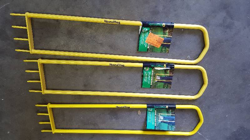 lot 87 image: Lot of 3 Spike Aerators