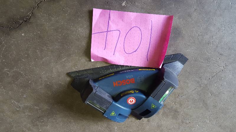 lot 104 image: Bosch Tile Laser Square Laser Level