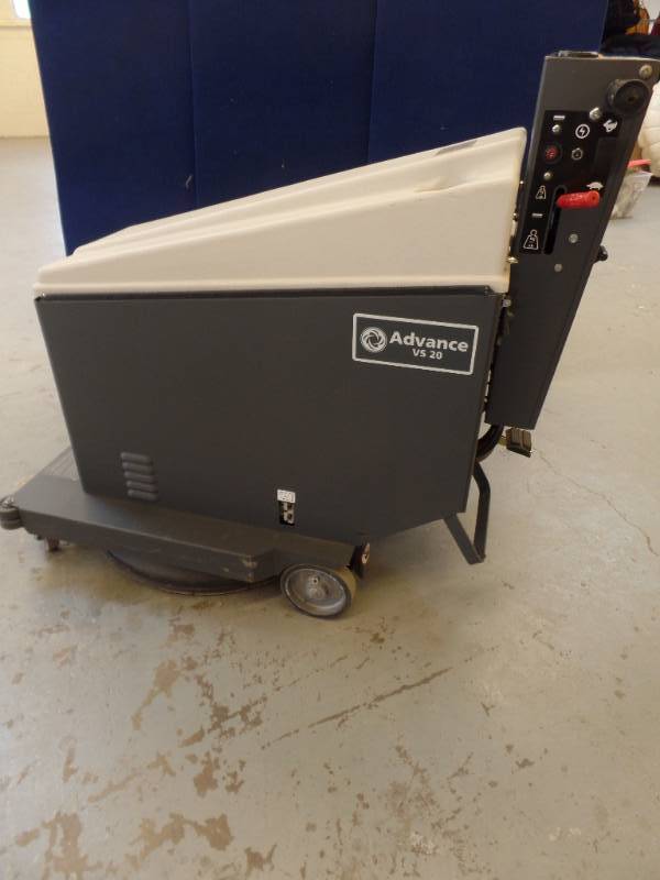 lot 1 image: Floor Polisher