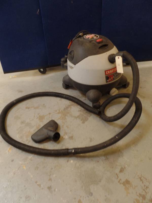 lot 11 image: Shop Vac