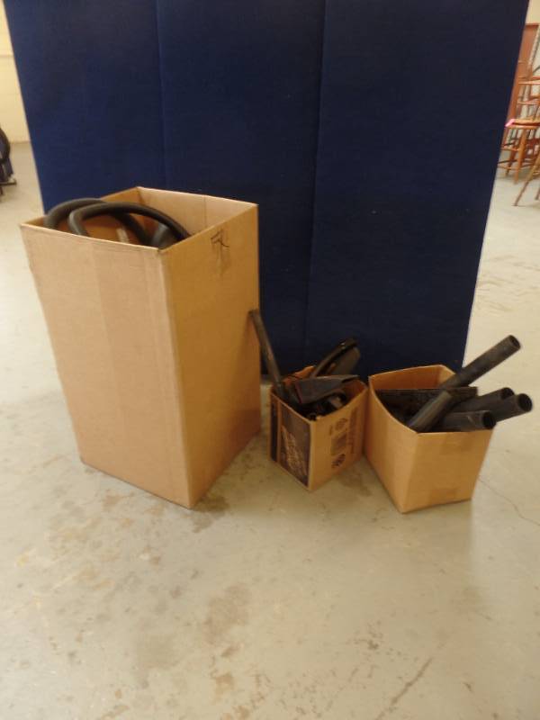 lot 13 image: Miscellaneous Vacuum Accessories