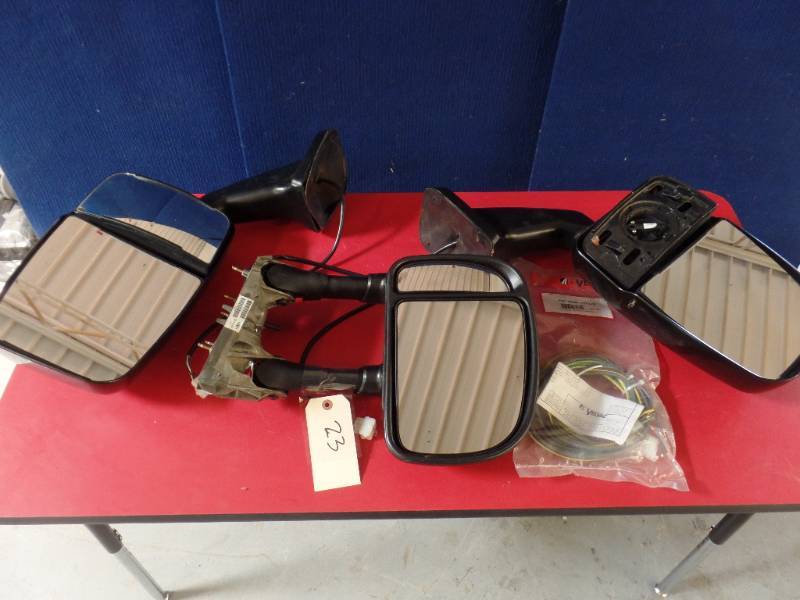lot 23 image: Ford Mirrors
