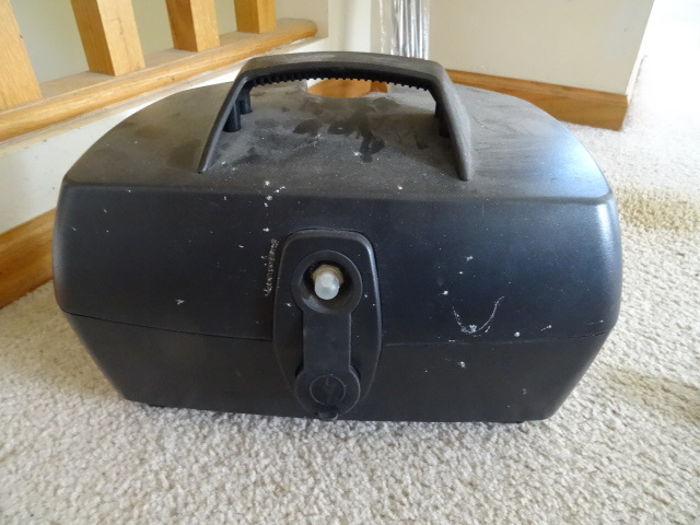 lot 3A image: 8 mile scooter battery