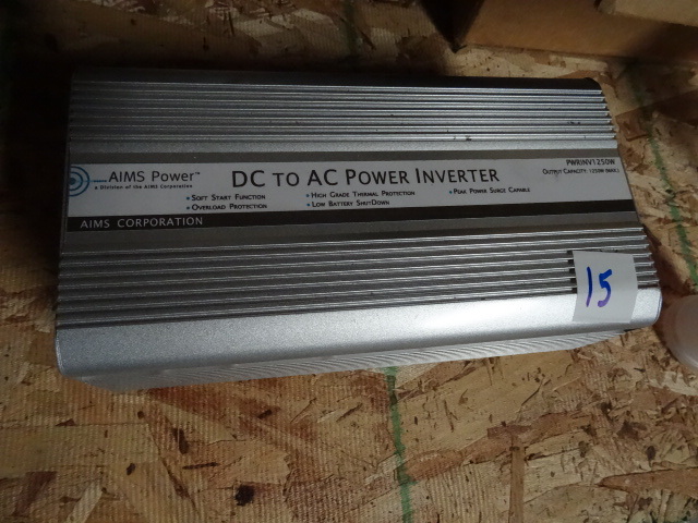 lot 15 image: Power inverter