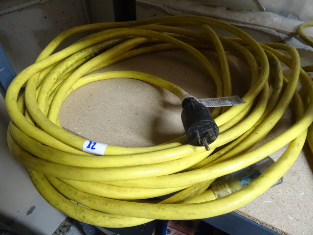 lot 22 image: Extension cord