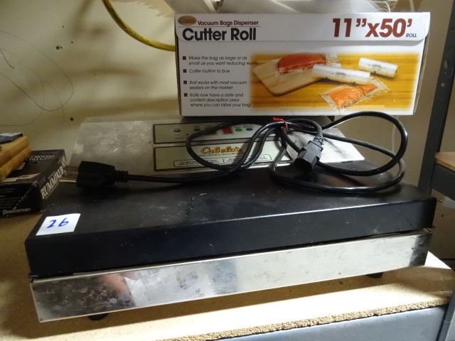 lot 26 image: Cabelas vacuum sealer
