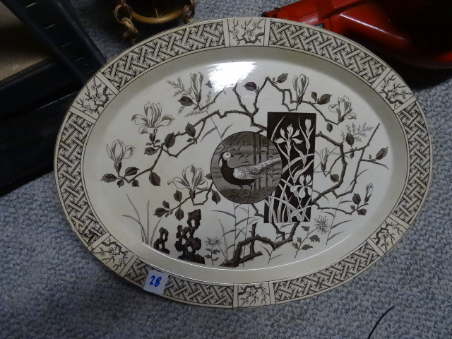lot 28 image: Platter