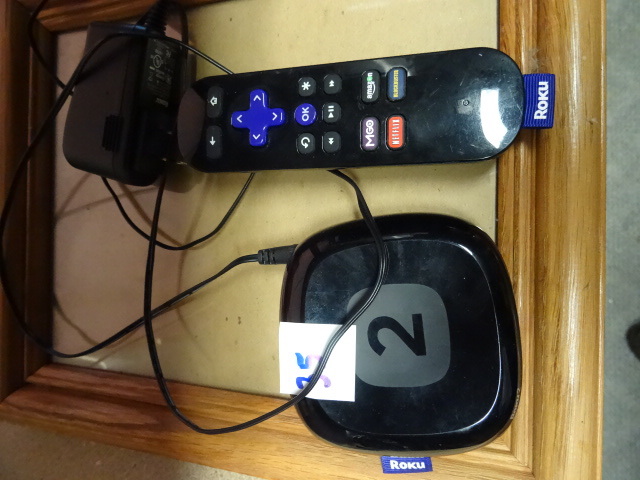 lot 35 image: Roku 2 receiver