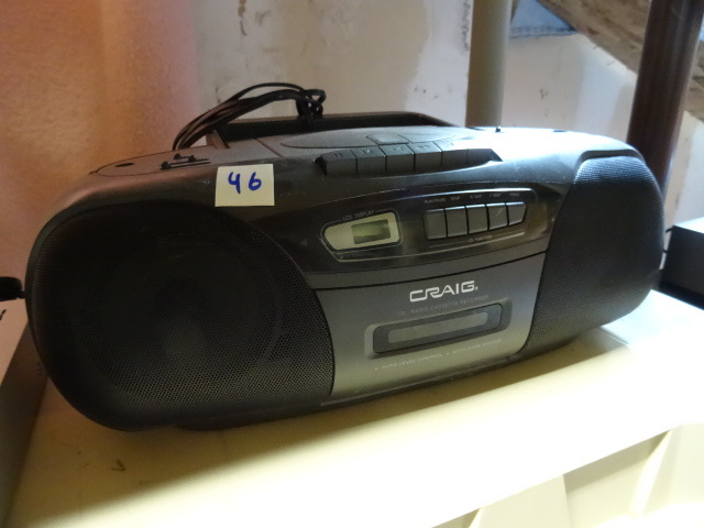 lot 46 image: Portable stereo