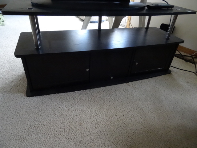 lot 57A image: TV stand