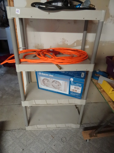 lot 62 image: Shelving unit