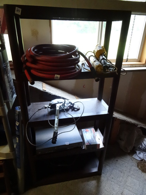 lot 64 image: Shelving unit