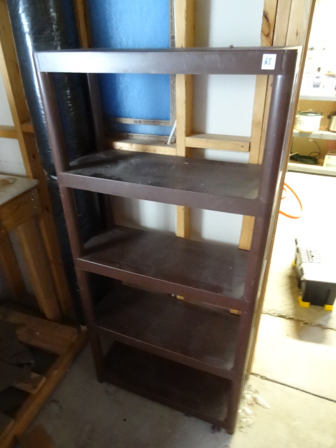 lot 65 image: Shelving unit