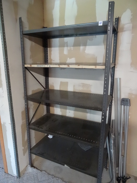 lot 68 image: Shelving unit