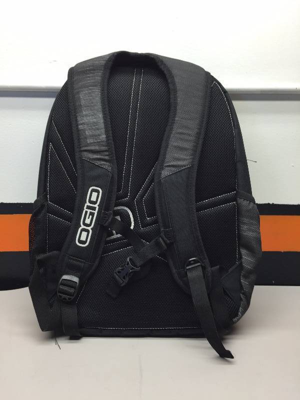 OGIO LAPTOP AND DEVICE BACK PACK