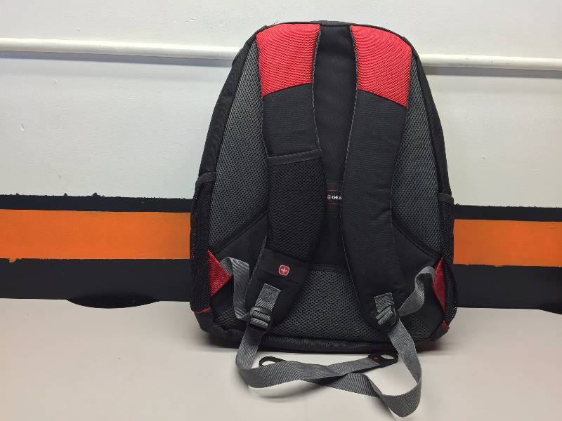 SWISS GEAR TALL STANDING BACK PACK