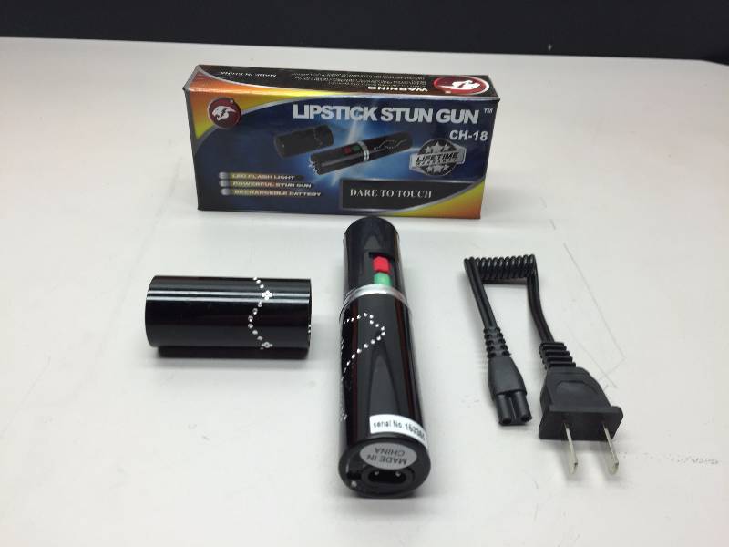 LIPSTICK RECHARGEABLE STUN GUN WITH LED LIGHT