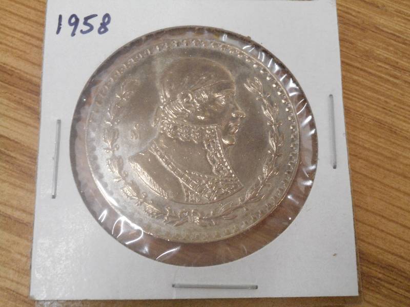 1958-oM Mexico - Un (1) Peso Silver...
