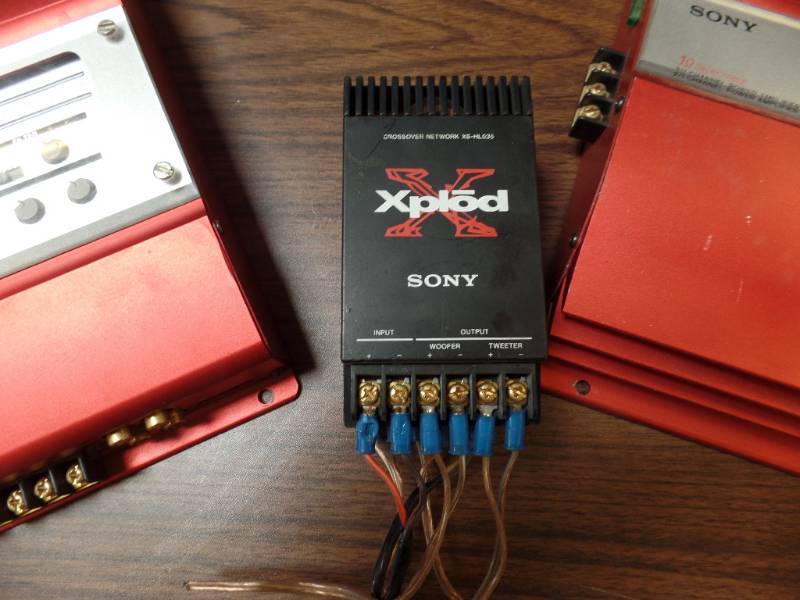 lot 111 image: Amplifiers and Cross Over Network