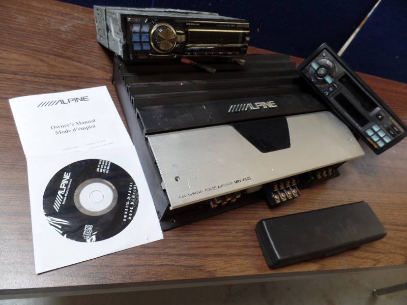 lot 113 image: Alpine Car Stereo Package