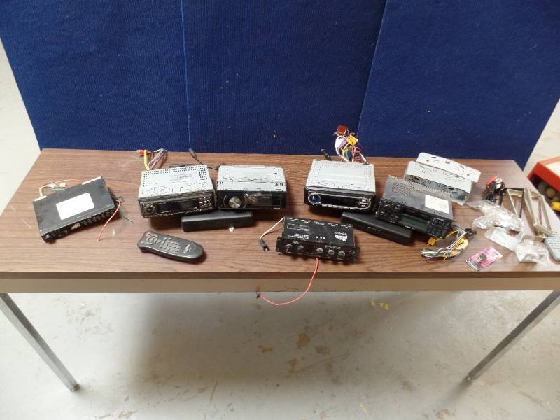 lot 116 image: Car Stereo Audio Components
