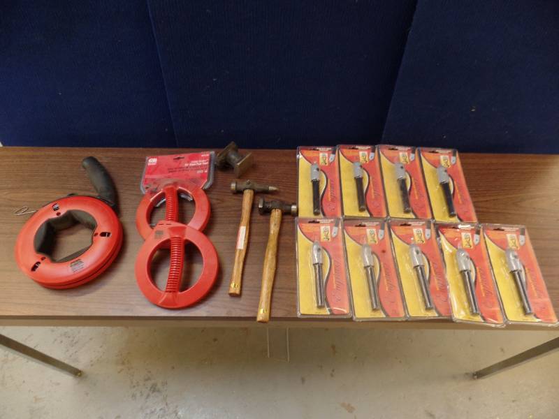 lot 126 image: Misc Tools