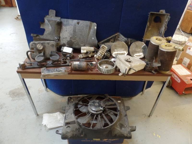 lot 143 image: Misc Lincoln Car Parts