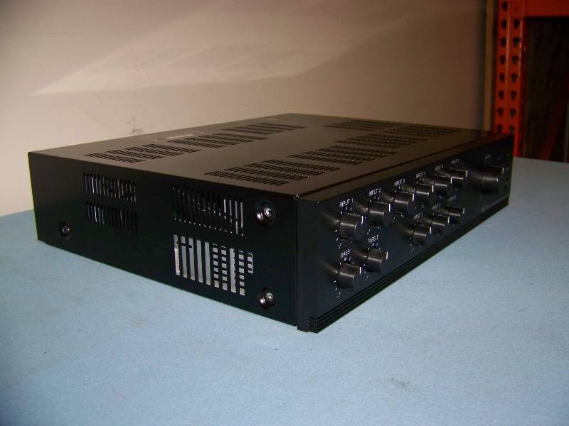 lot 45 image: TOA, 700 Series, 9-Channel, 60 Watt Mixer  Amplifier  Amp